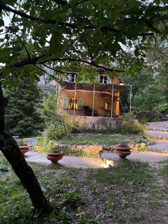 Domaine D'Angouire Hotell Moustiers-Sainte-Marie Eksteriør bilde